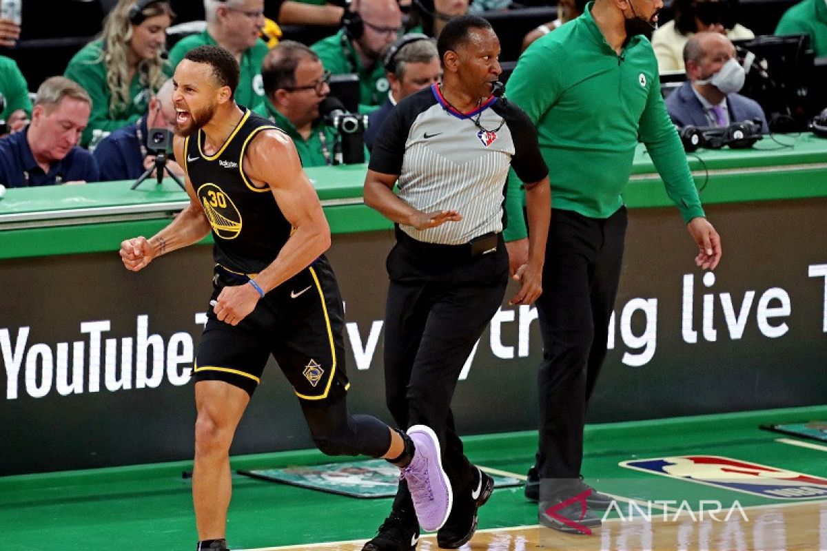 Final NBA: Akurasi tripoin Curry mencolok
