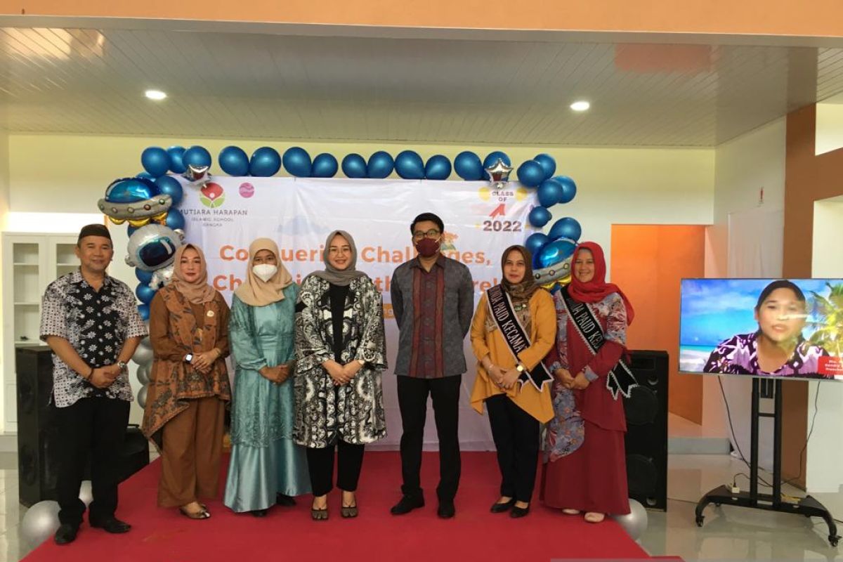 Monica Haprinda Maulan Aklil resmikan gedung baru Mutiara Harapan Islamic School