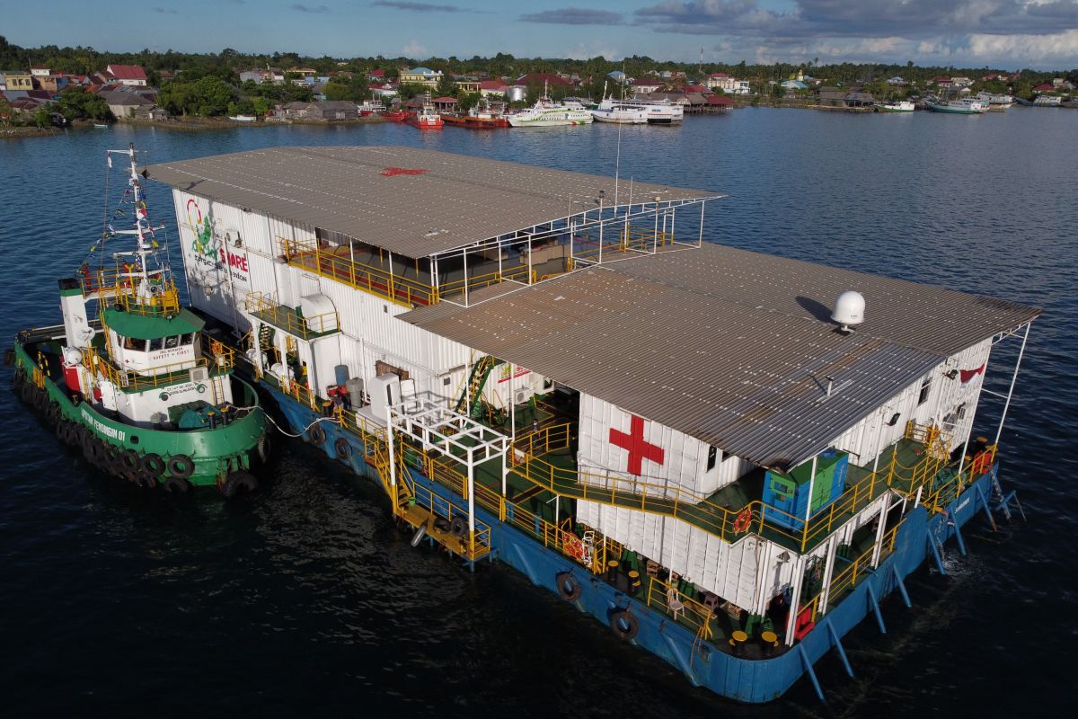 RUMAH SAKIT APUNG DI WAKATOBI