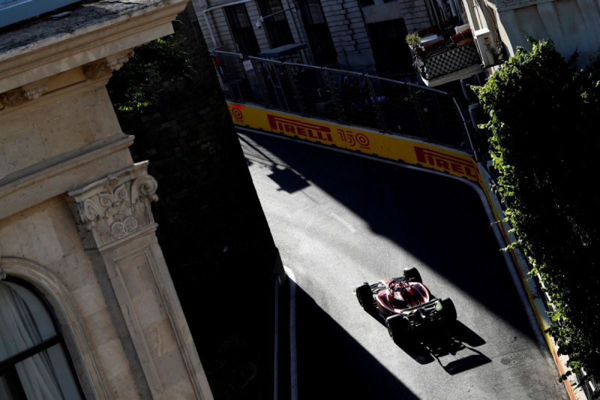 Leclerc kalahkan Perez pada hari pertama sesi latihan GP Azerbaijan