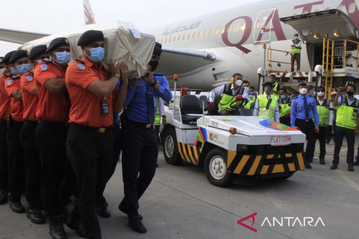 Pejabat sambut kedatangan jenazah Eril di Bandara Soekarno-Hatta