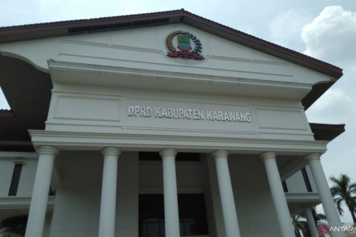 DPRD Karawang: Gaji Kelompok Pakar Rp52,5 juta per bulan tak memberatkan