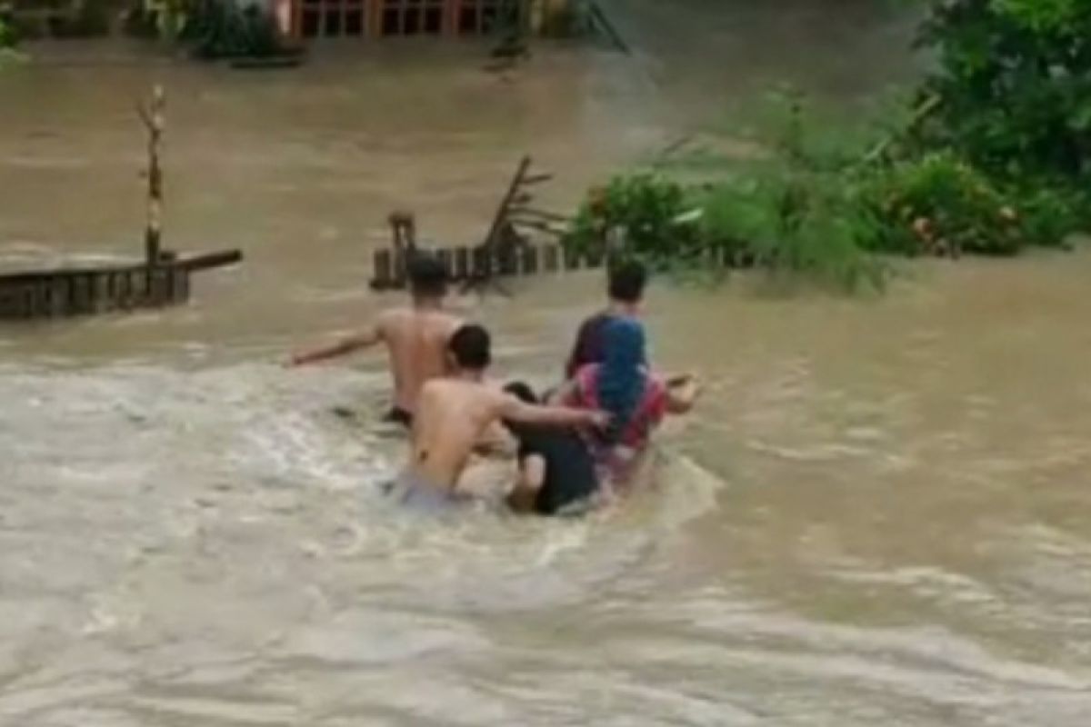 Banjir dan longsor landa Mamuju Sulbar