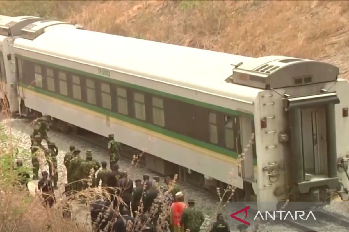 Bandit di Nigeria membebaskan 11 penumpang keret yang diculik