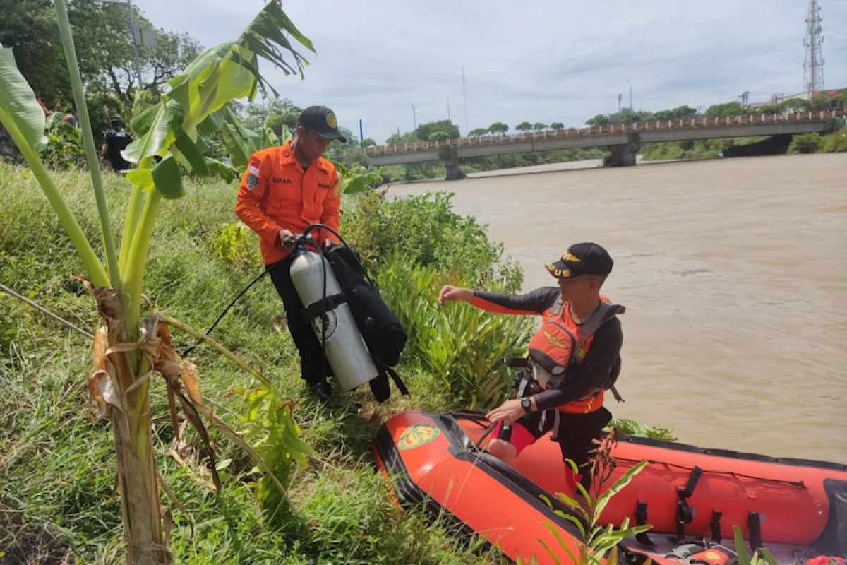 Anak delapan tahun tenggelam di Krueng Aceh