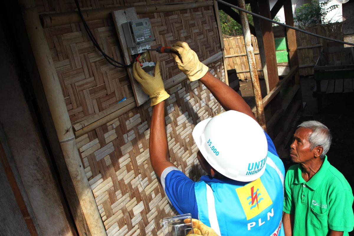 PLN janji komitmen sediakan listrik terjangkau di Maluku-Malut