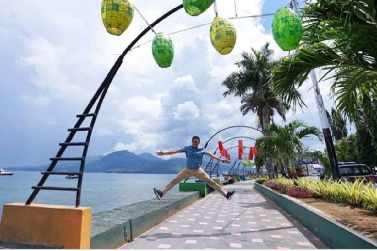 Buka Festival Teluk Jailolo, Sandiaga S Uno berkunjung ke Maluku Utara