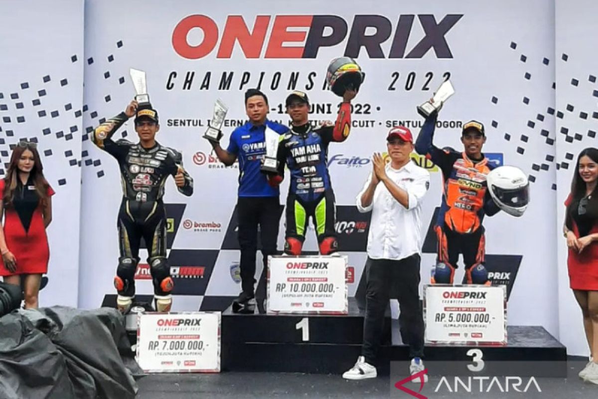 Aditya Fauzi dan Nicky Hayden menangi putaran 1 Oneprix IMC 2022