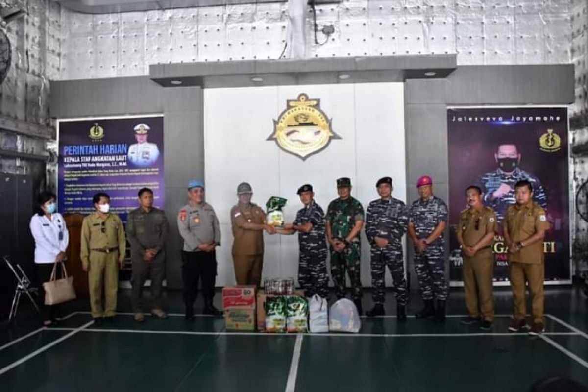 Pemprov Sulbar terima bantuan gempa dari TNI AL