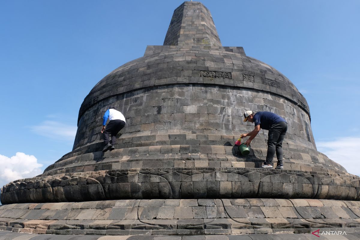 Polri usut pembuat foto Stupa Borobudor yang diedit mirip wajah Jokowi