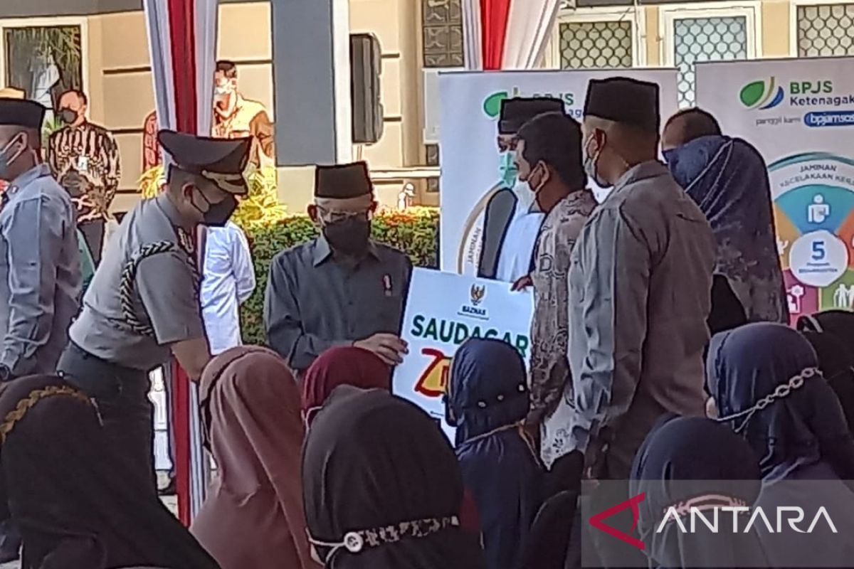 Wapres Ma'ruf Amin serahkan bansos kepada 30.319 KPM Bangka Belitung