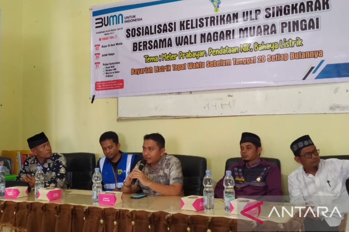 Kunjungi Muaro Pingai, PLN sosialisasikan PLN Mobile hingga bahaya listrik