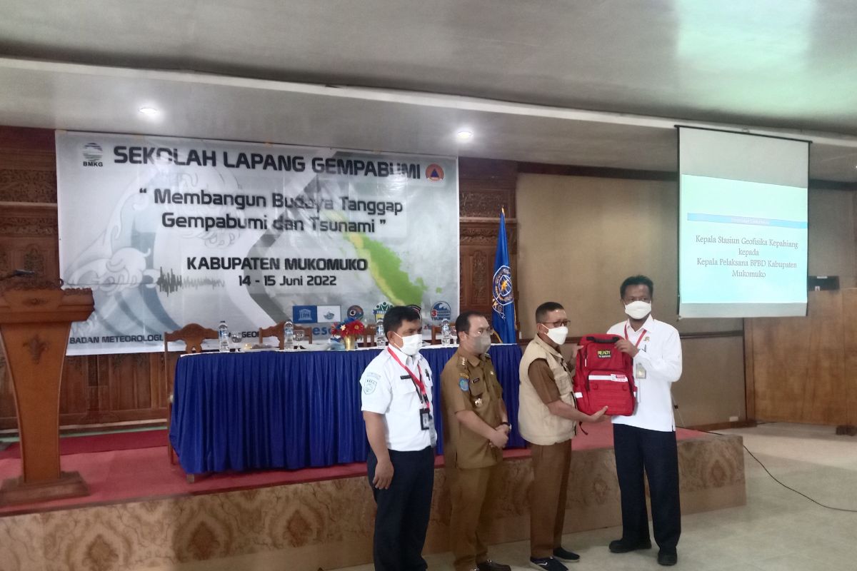 BMKG menggelar sekolah lapang gempa di Mukomuko