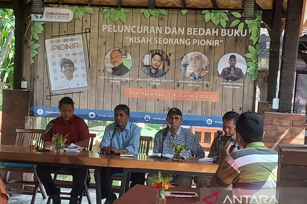 Kepala Ombudsman Bali akhiri tugas dengan buku