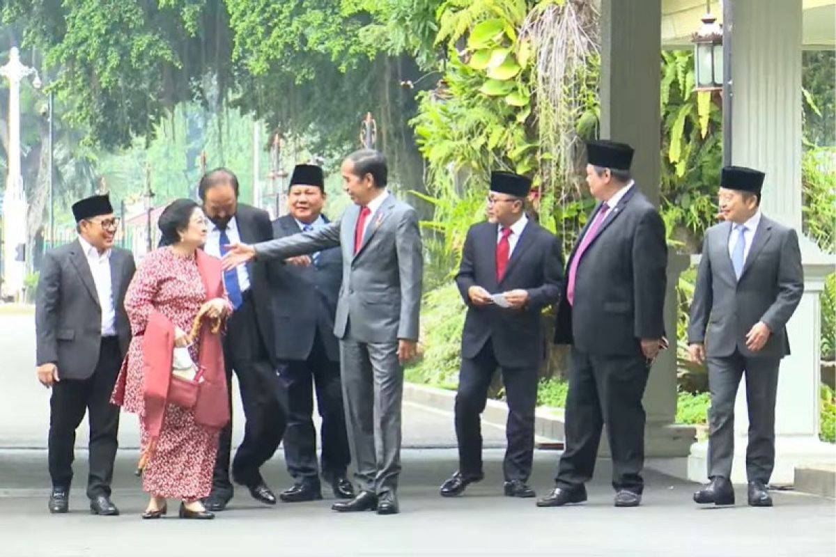 Presiden Jokowi jamu ketum parpol koalisi sebelum pelantikan menteri