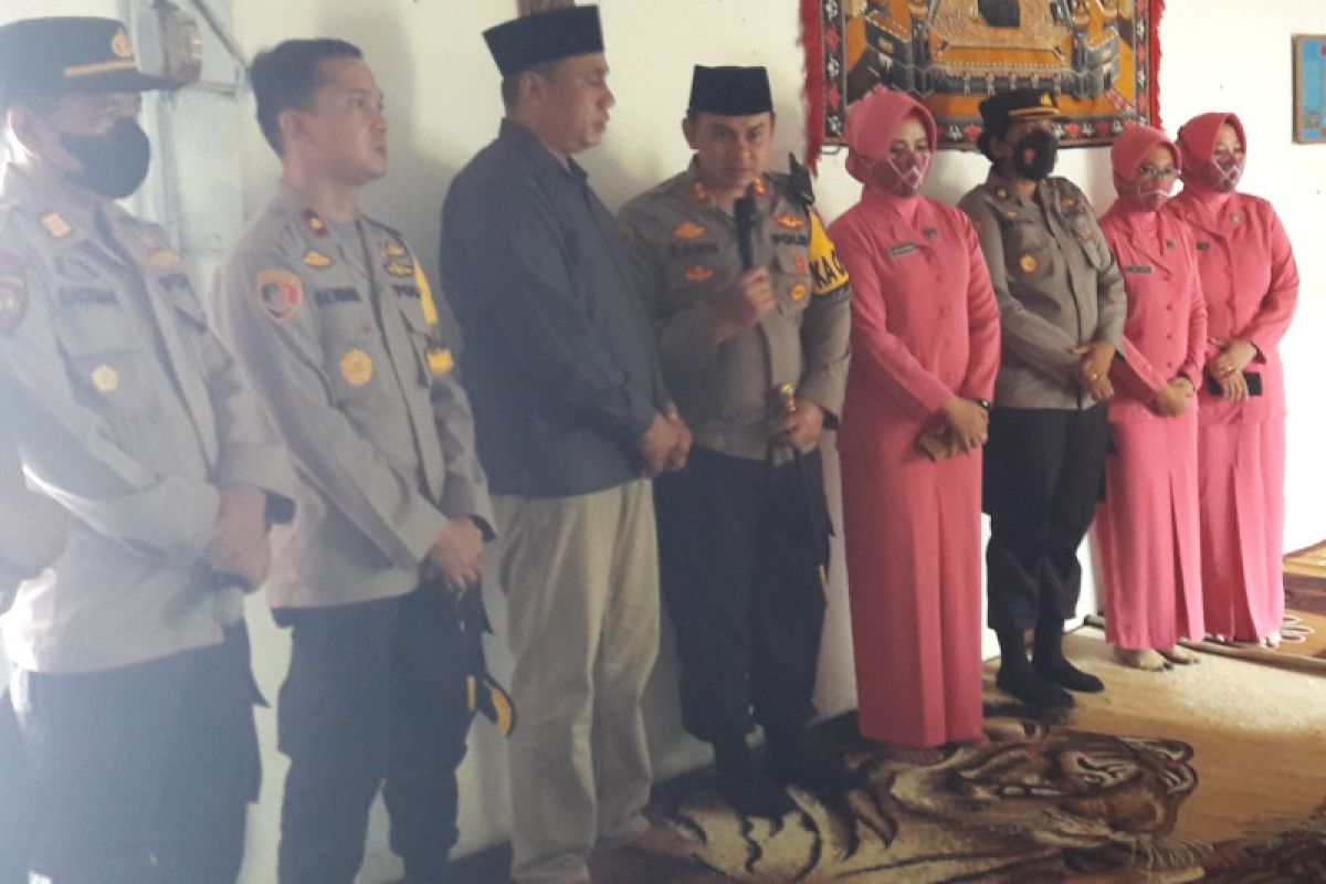 Polres Langkat serahkan bantuan kepada panti asuhan di Tanjung Pura