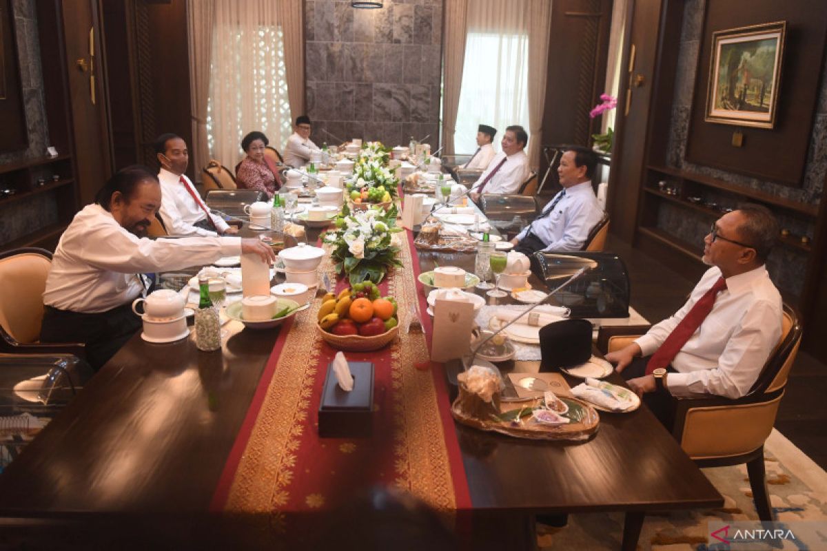 Ini alasan Presiden Jokowi undang ketum parpol makan siang bersama