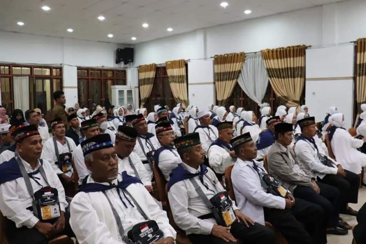 Lepas 58 calon jemaah haji Aceh Tengah, ini pesan Bupati Shabela