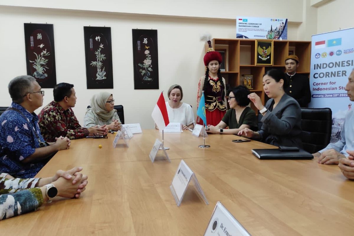 Pendirian Indonesian Corner kuatkan kerja sama UPNVJ-Kazakh Ablai Khan