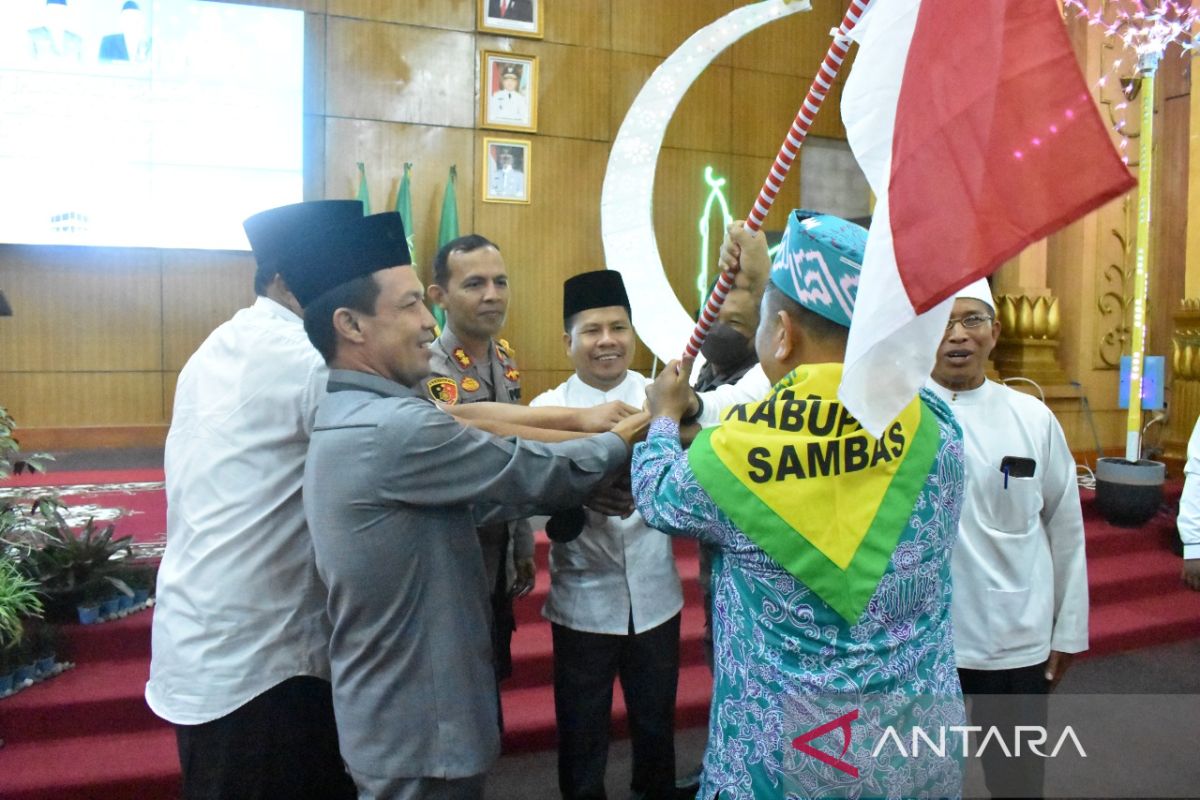 Satono lepas keberangkatan 143 jamaah calon haji Kabupaten Sambas