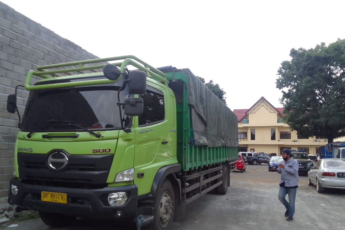 Polres Situbondo amankan barang bukti truk perampokan
