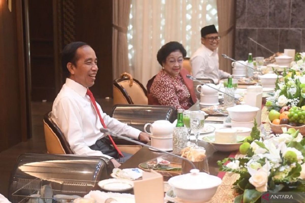 Presiden Joko Widodo lantik tiga wakil menteri baru