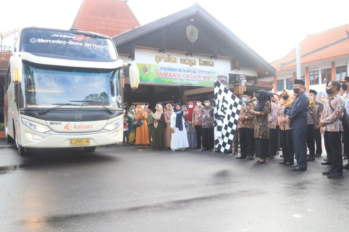 Bupati Mojokerto: Jamaah calon haji selalu pakai masker