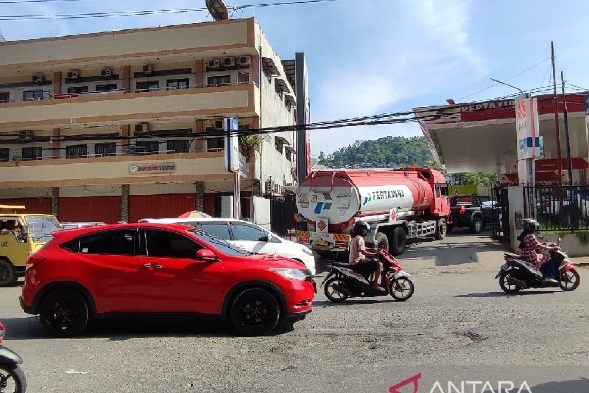 Pertamina klaim lancarnya ruas jalan TransPapua picu antrian solar
