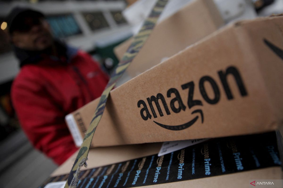 Amazon kirim paket pakai drone di California