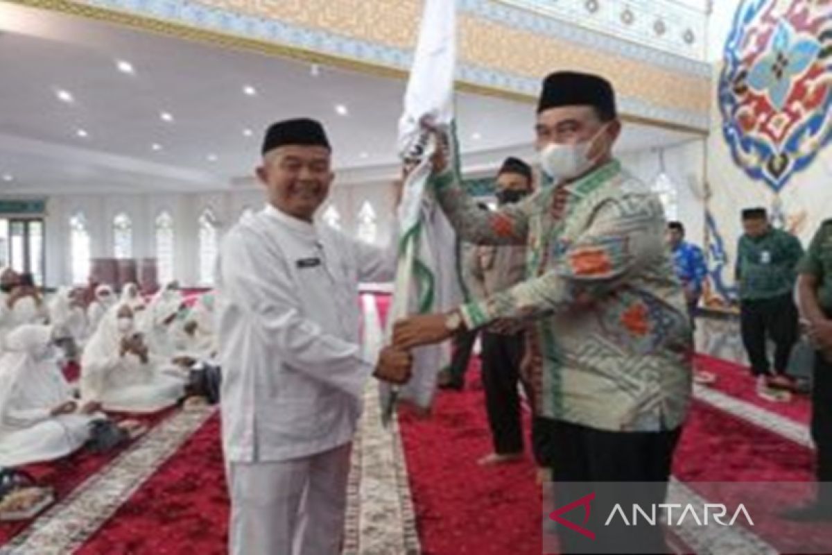 Zairullah lepas 73 jamaah calon haji asal Tanah Bumbu