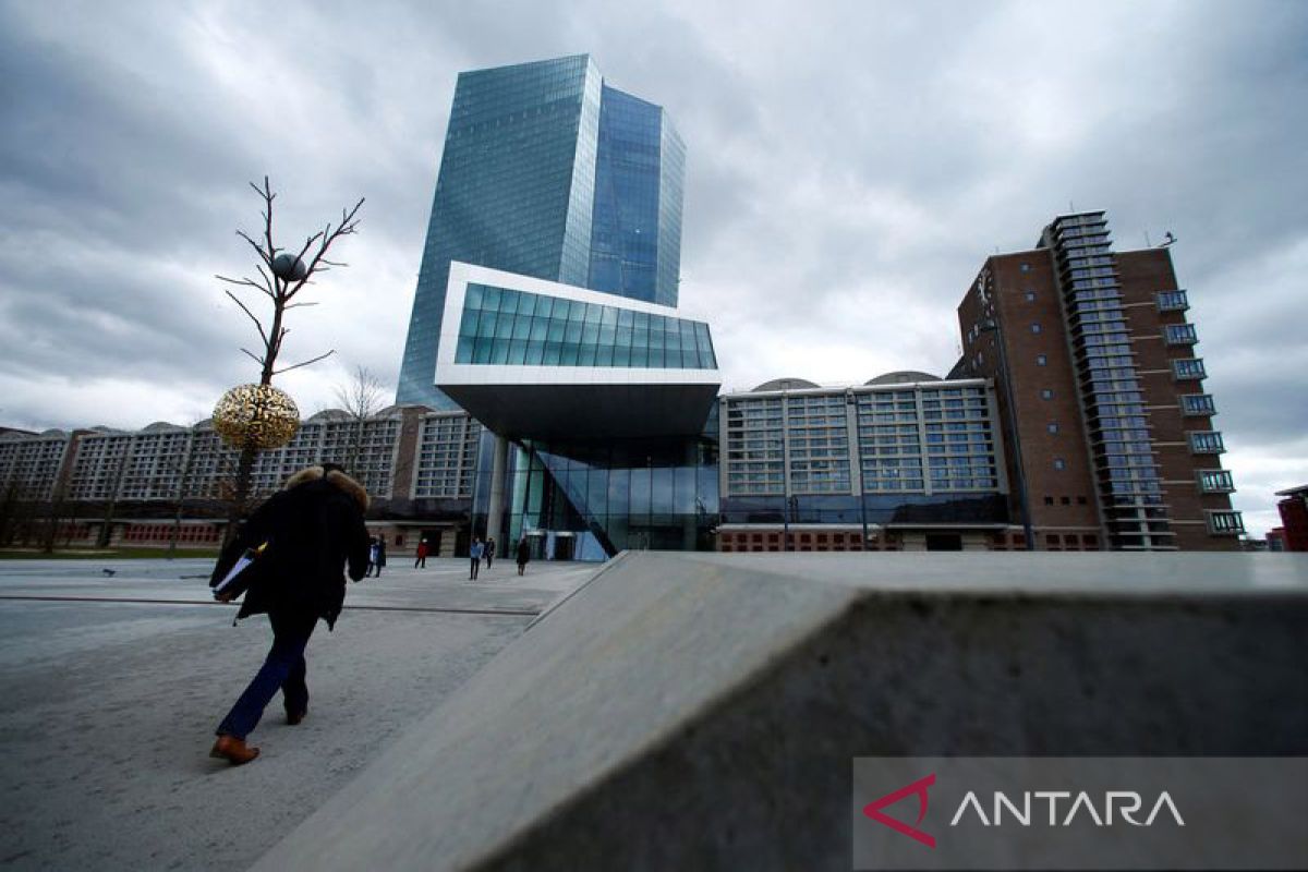 Pasar saham Eropa menguat terangkat ekuitas perbankan