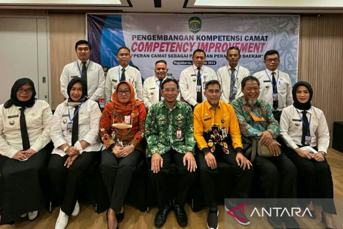 Peran camat vital sebagai mediator dan negosiator