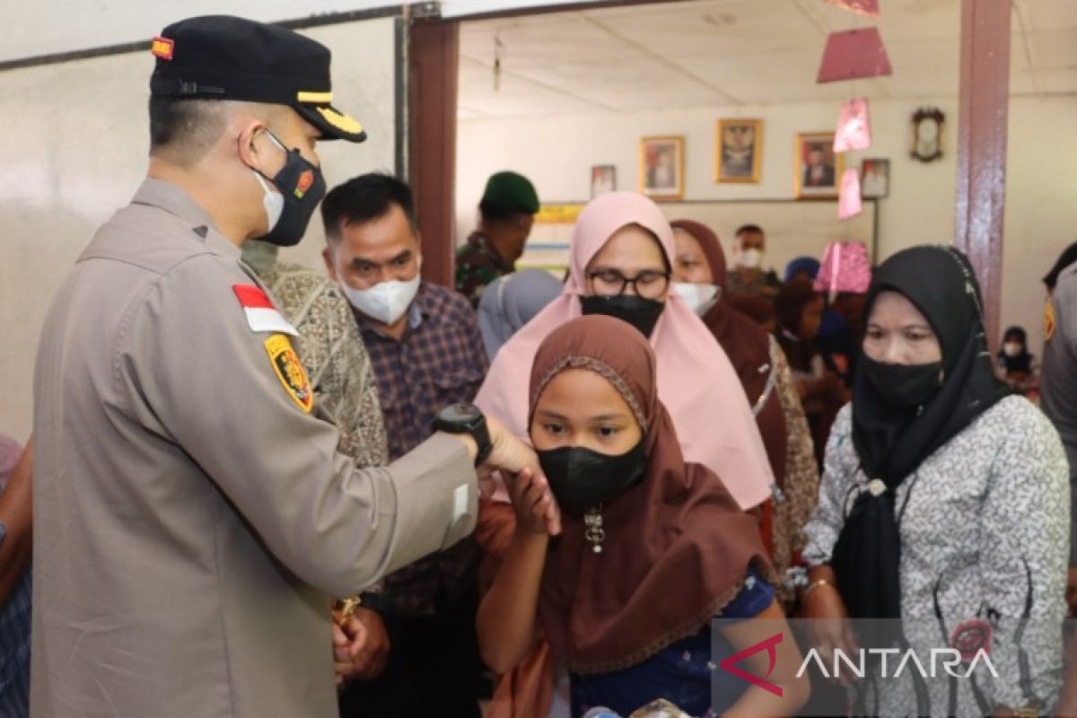 Polres Tapsel pacu vaksinasi, per hari bisa capai 3 ribu dosis lebih