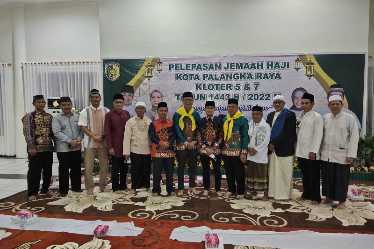 Wali Kota lepas pemberangkatan 146 calon haji Palangka Raya