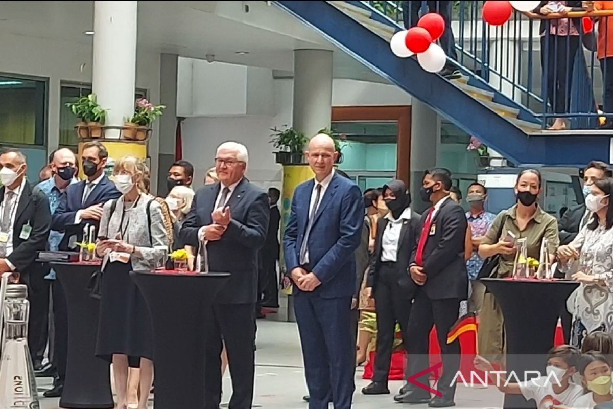 President Steinmeier visits Deutsche Schule Jakarta