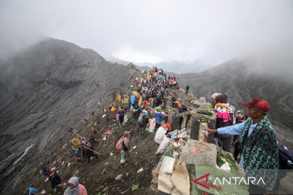 Upacara Yadnya Kasada - ANTARA News