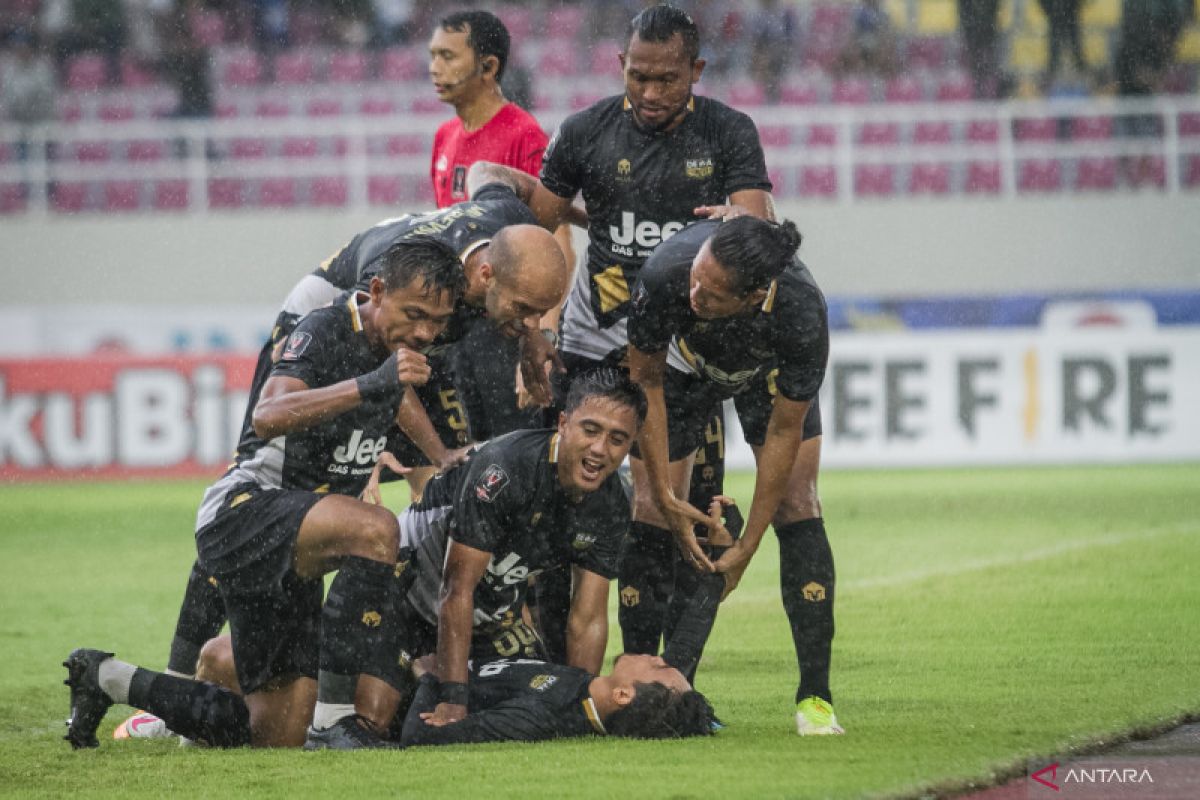 Nil Maizar sebut pemain Dewa United tunjukkan perkembangan positif