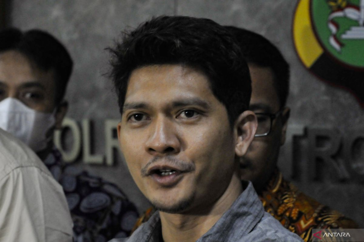 Aktor Iko Uwais dan seterunya dalam kasus hukum akhirnya berdamai