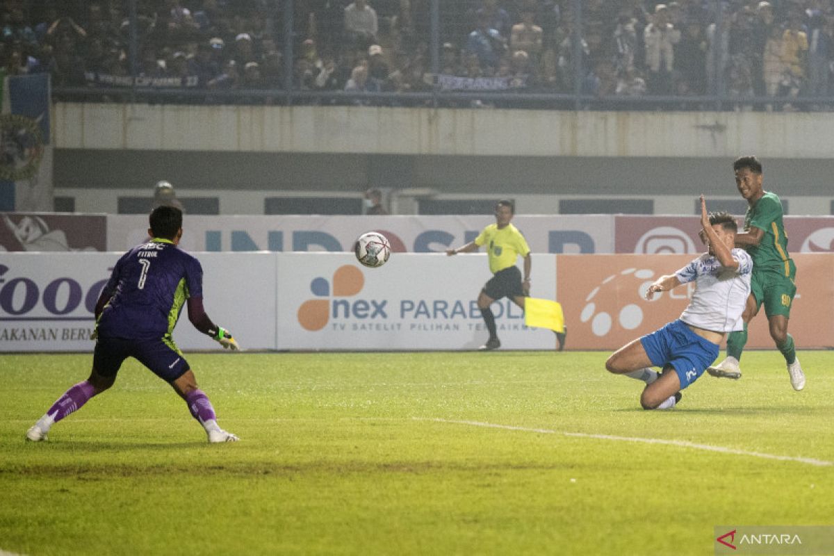 Pelatih kiper Persib Bandung minta Fitrul tidak cepat puas