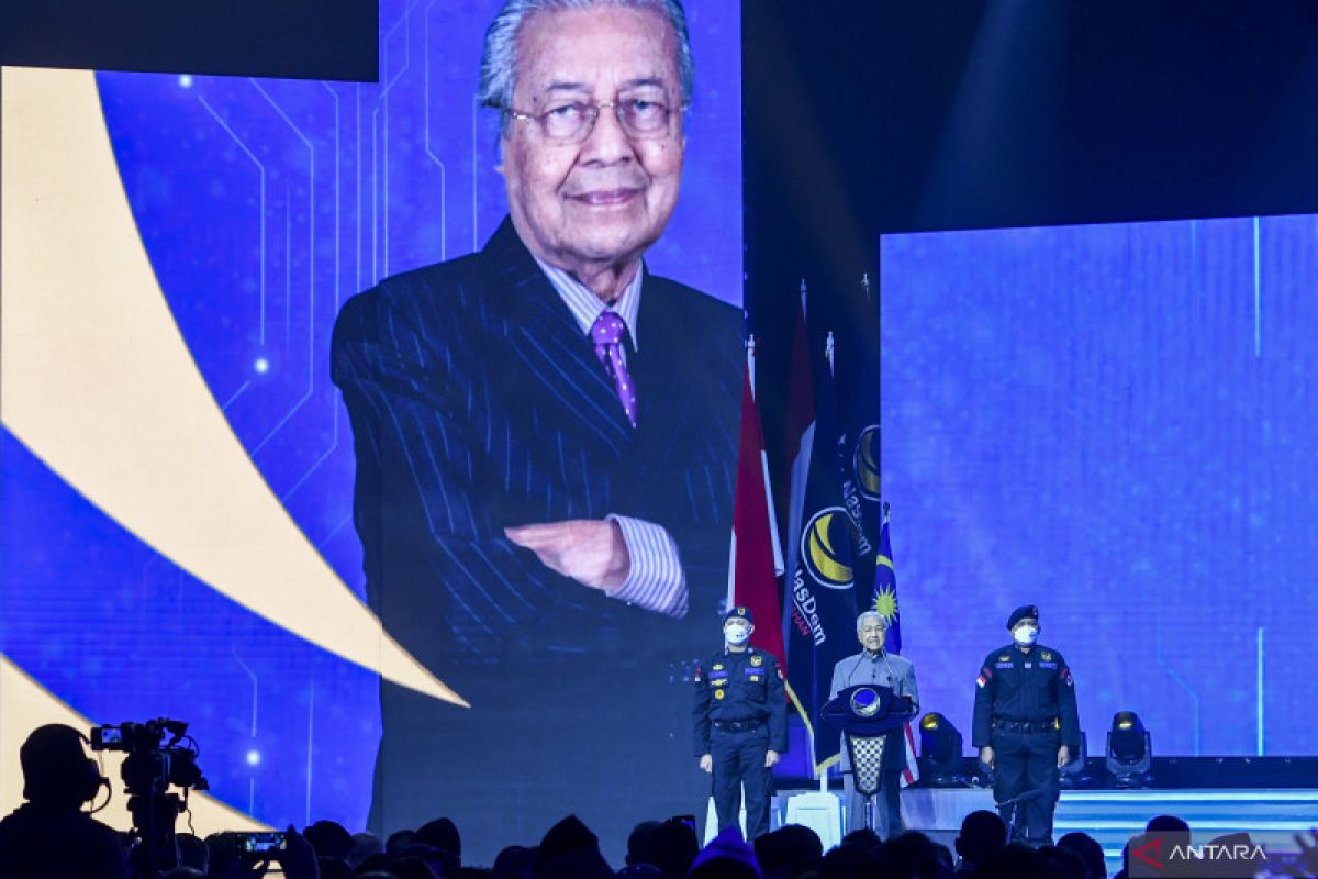 Mantan PM Malaysia Mahathir Mohamad jalani observasi kesehatan di IJN Kuala Lumpur