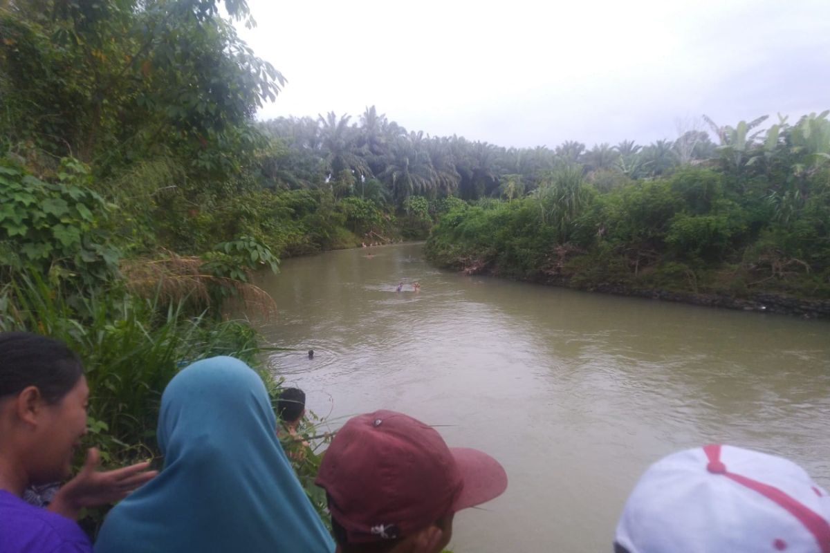 Mandi sungai, dua pelajar Seluma Bengkulu meninggal dunia