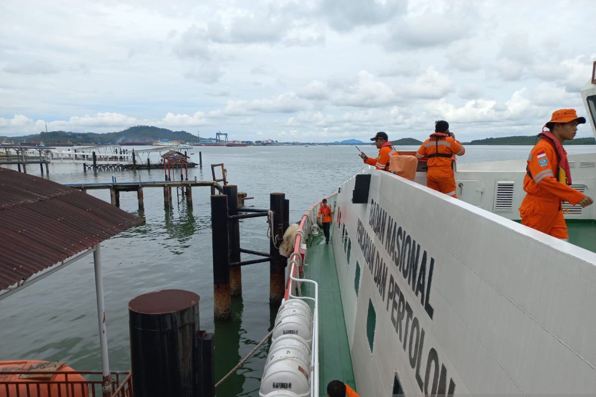 Kapal karam, 7 PMI  hilang di perairan Batam