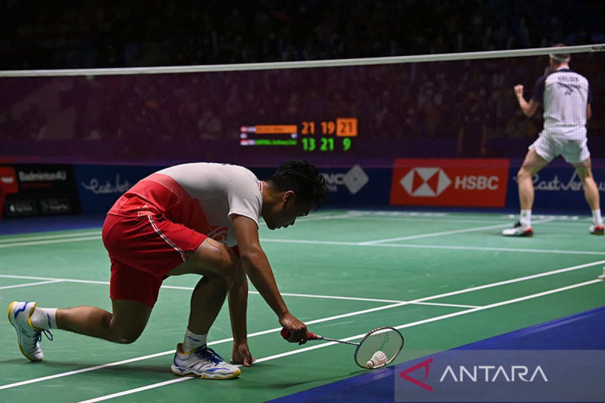 Ginting didepak Axelsen di perempat final Indonesia Open