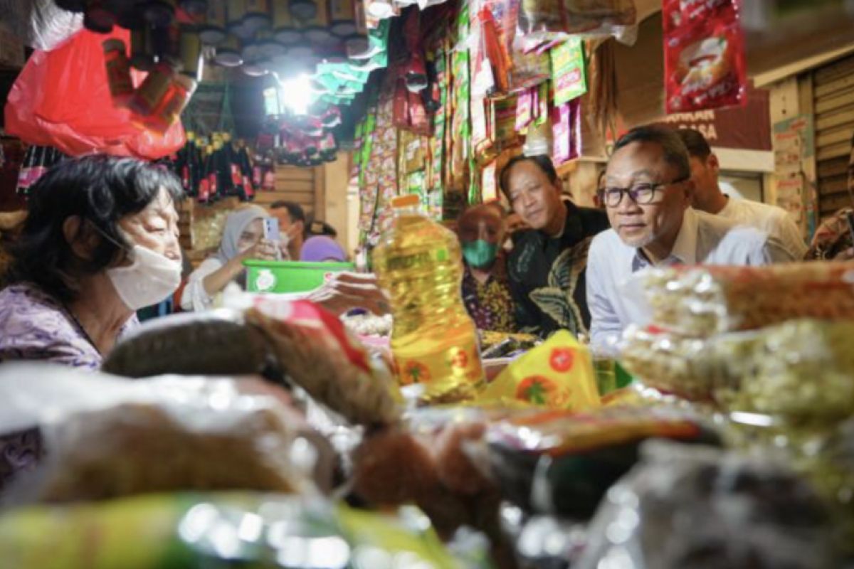 PeduliLindungi jadi syarat untuk beli minyak goreng curah