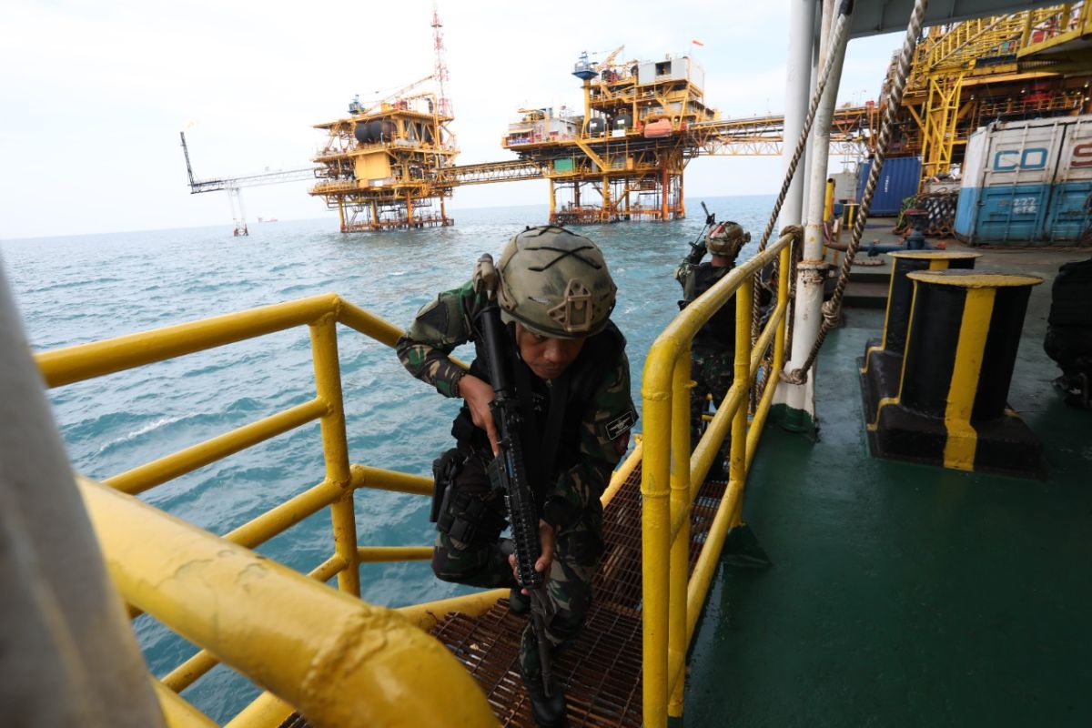 Pertamina HE OSES-Kopaska TNI AL adakan latihan penanggulangan kondisi darurat