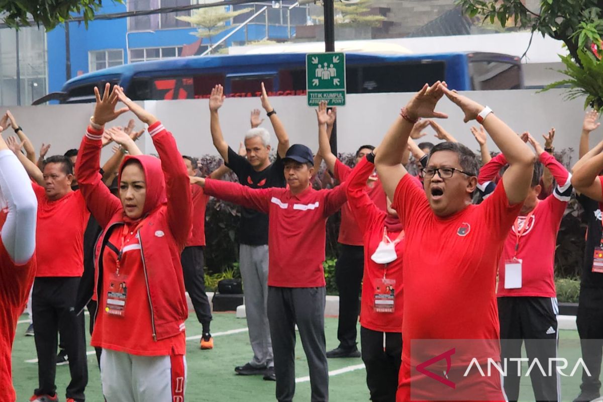 Ganjar dan Gibran digembleng lakukan senam Sicita