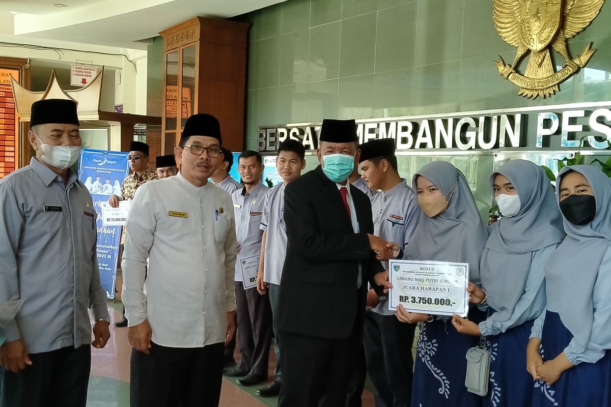 Kafilah Pessel terima bonus MTQ provinsi