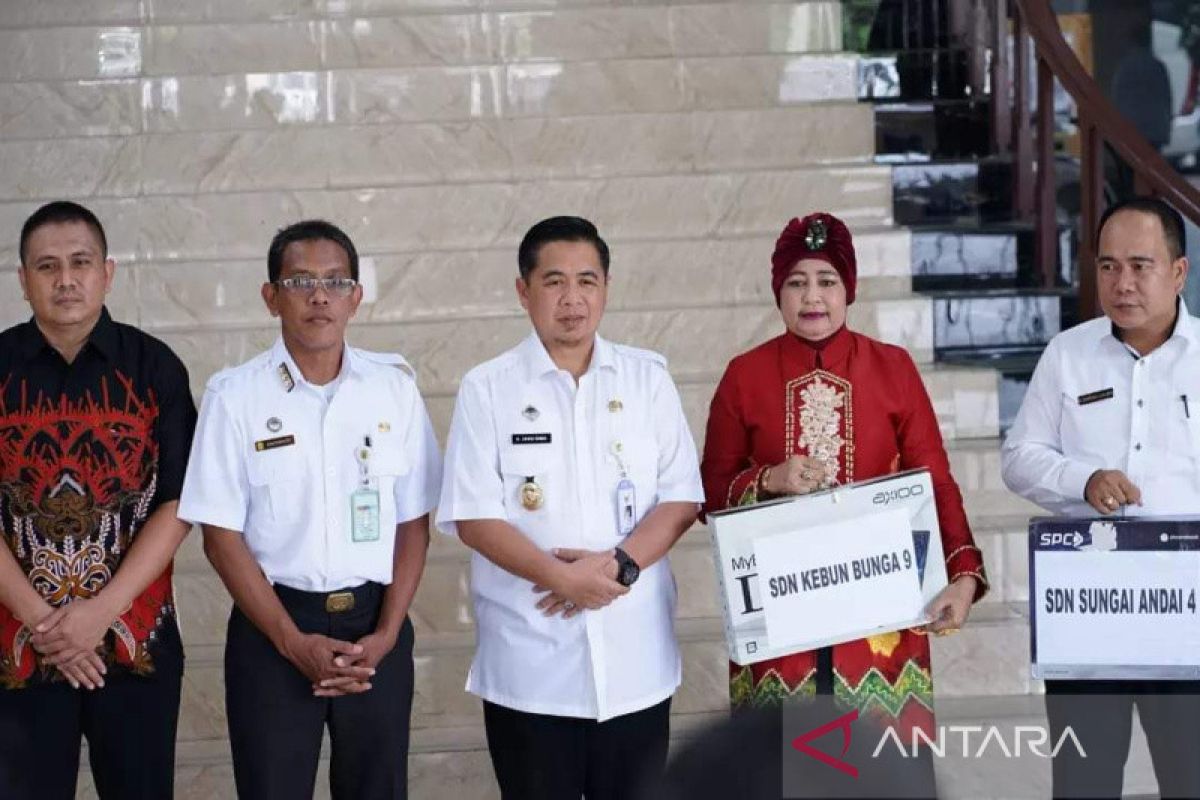 Banjarmasin anggarkan Rp4,2 miliar untuk laptop sekolah