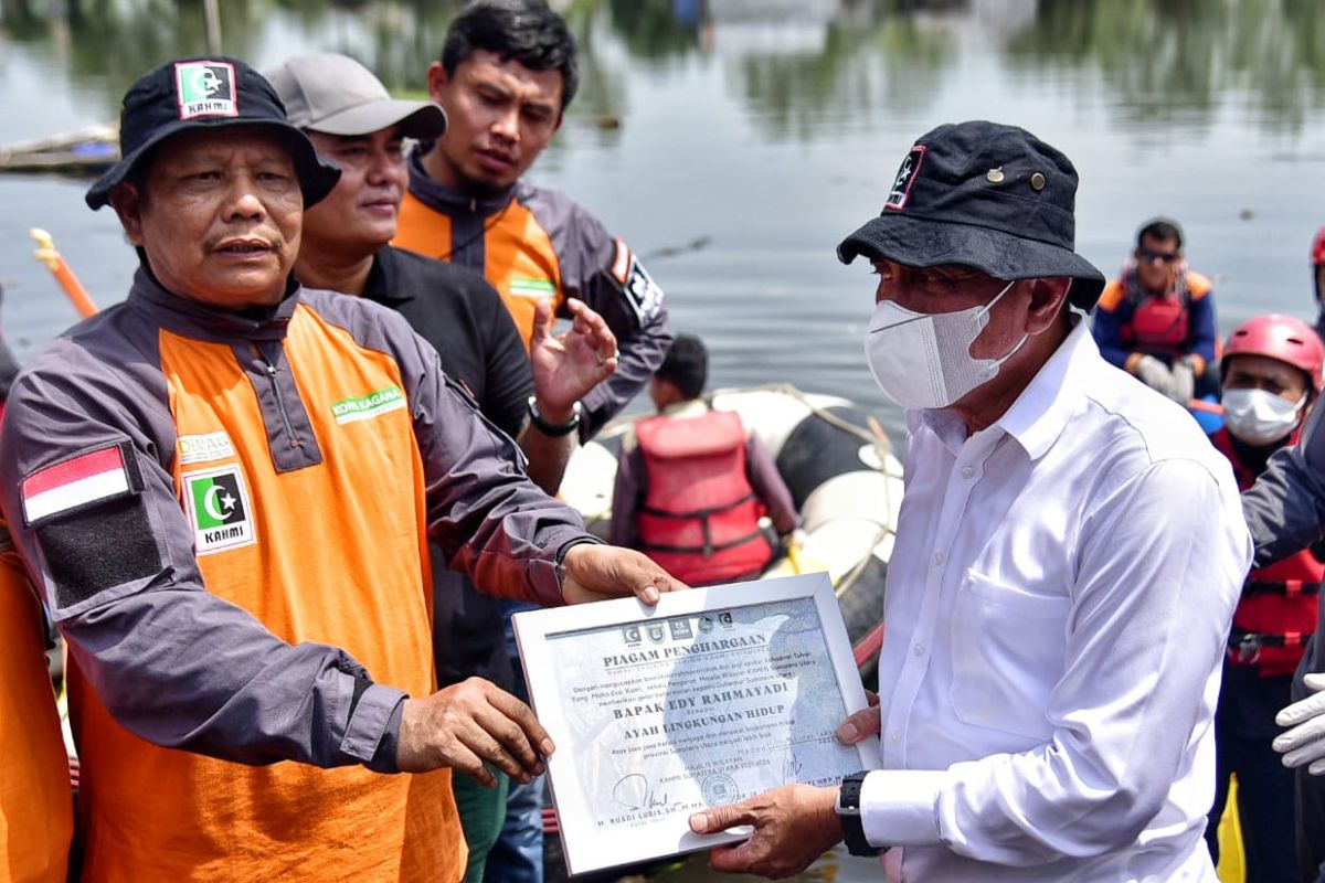 Gerakan wakaf pohon MW KAHMI Sumatera Utara