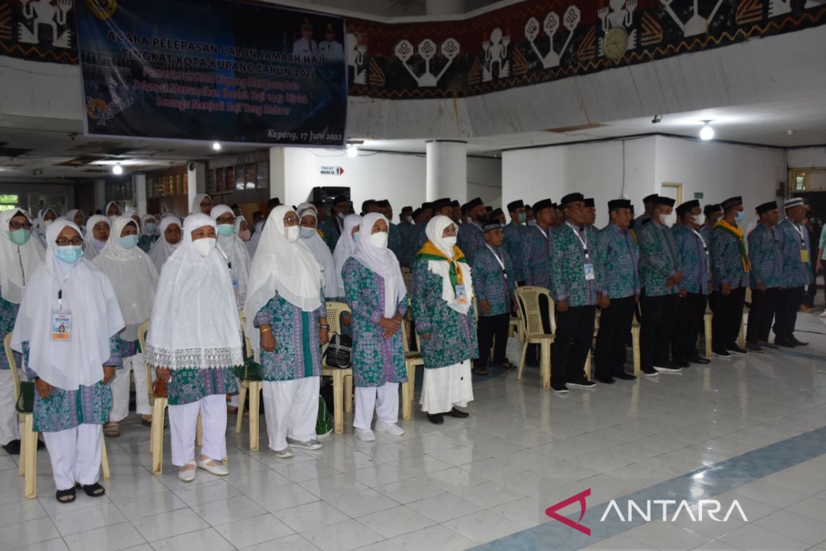 Wali Kota Kupang lepas  155 jamaah calon haji